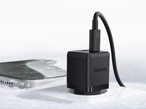 Baseus Palm 20W: Мощная и безопасная зарядка в компактном корпусе