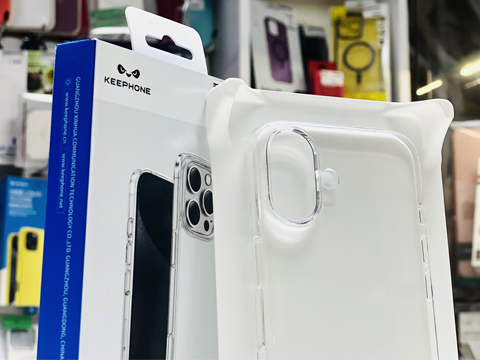 Чехол который не желтеет: Keephone X-Crystal для iPhone 16