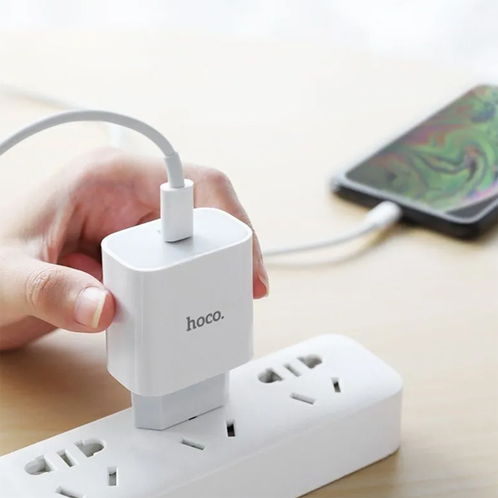 Сетевое зарядное устройство HOCO C76A Plus USB-C PD20W, белое