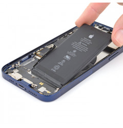 Замена аккумулятора на iPhone 12